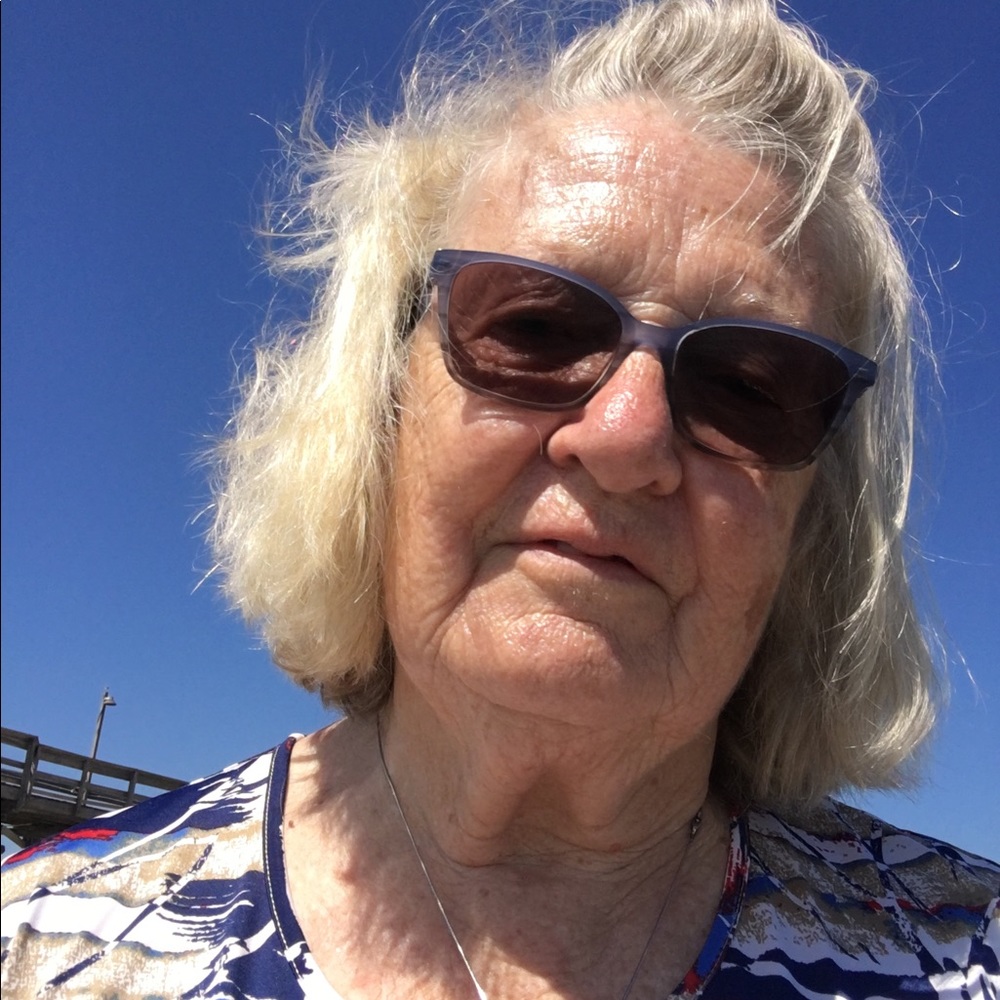 Meet your Posher, Peggy